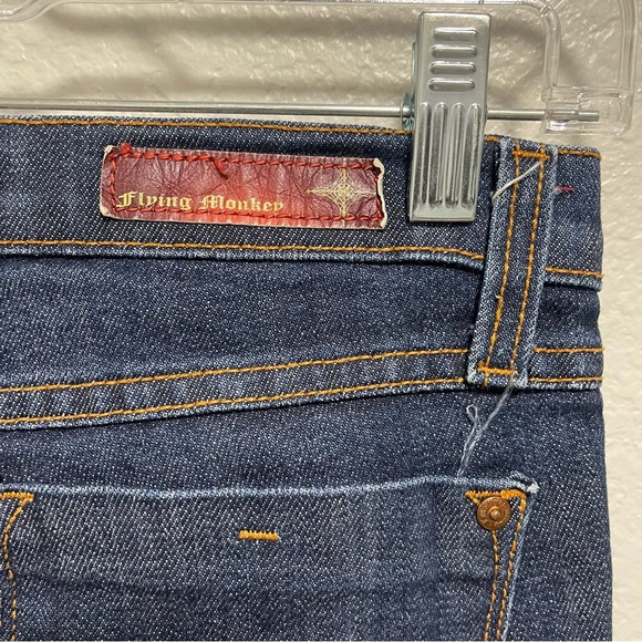Buckle Flying Monkey Women’s Low Rise Dark Wash Straight Denim Size 1 - Picture 3 of 6